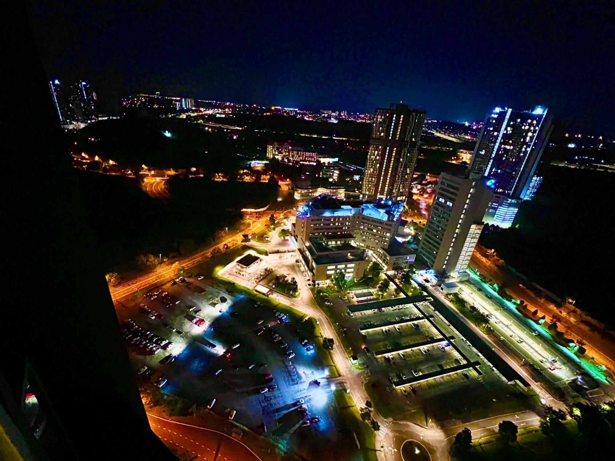 Legoland - Happywonder Suite For Family ,Cozy, Wifi With Nice Garden Pool View! Nusajaya  Esterno foto